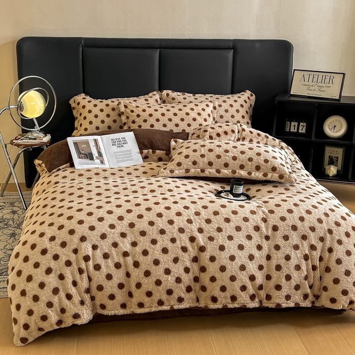 91家纺网 家纺一手货源 找家纺 弗苓家纺 2025新款亲肤舒适兔毛绒四件套 波点-咖