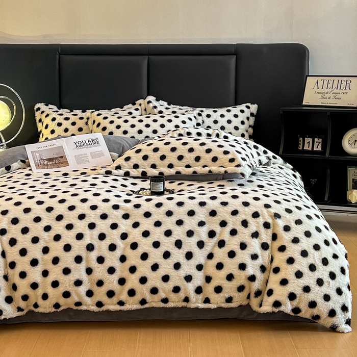 91家纺网 家纺一手货源 找家纺 弗苓家纺 2025新款亲肤舒适兔毛绒四件套 波点-奶白