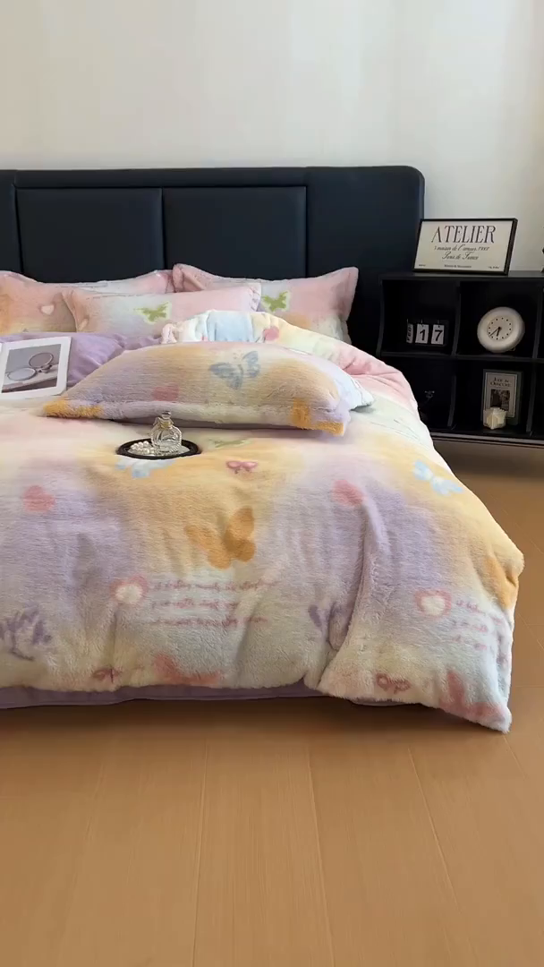 91家纺网 家纺一手货源 找家纺 弗苓家纺 2025新款亲肤舒适兔毛绒四件套 碟梦