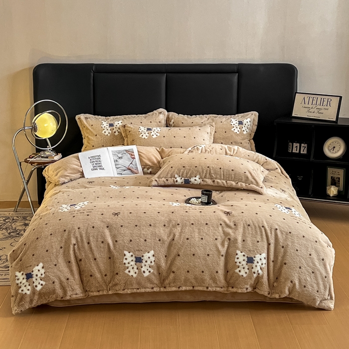 91家纺网 家纺一手货源 找家纺 弗苓家纺 2025新款亲肤舒适兔毛绒四件套 蝴蝶结点点-咖