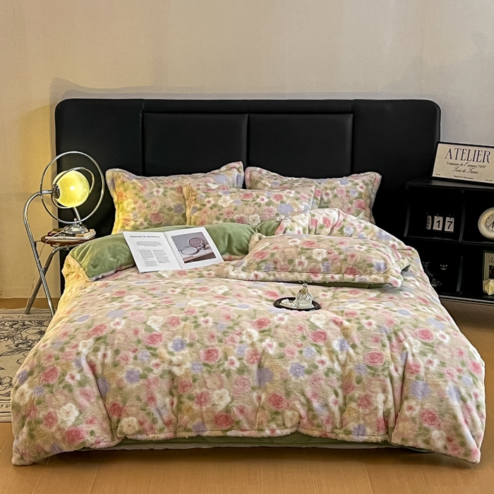 91家纺网 家纺一手货源 找家纺 弗苓家纺 2025新款亲肤舒适兔毛绒四件套 花满园