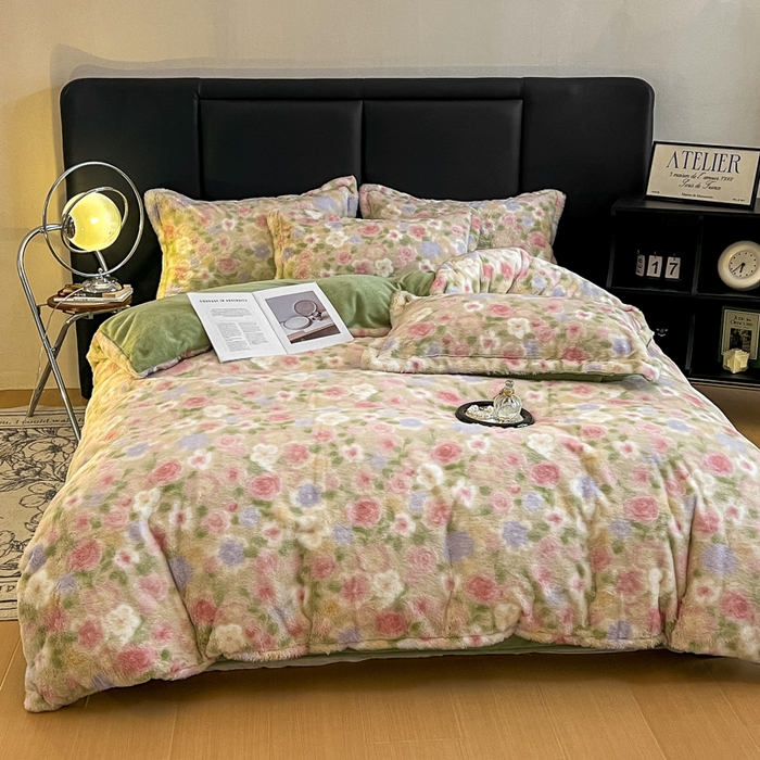 91家纺网 家纺一手货源 找家纺 弗苓家纺 2025新款亲肤舒适兔毛绒四件套 花满园