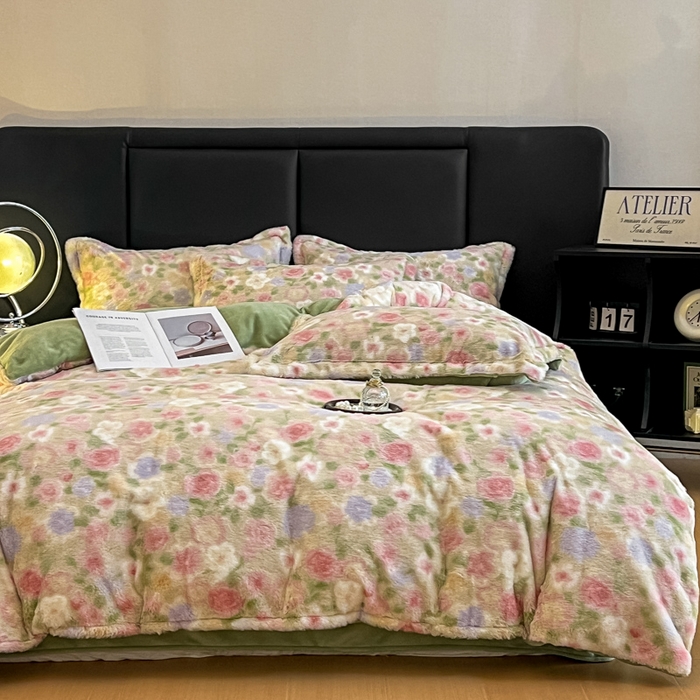 91家纺网 家纺一手货源 找家纺 弗苓家纺 2025新款亲肤舒适兔毛绒四件套 花满园