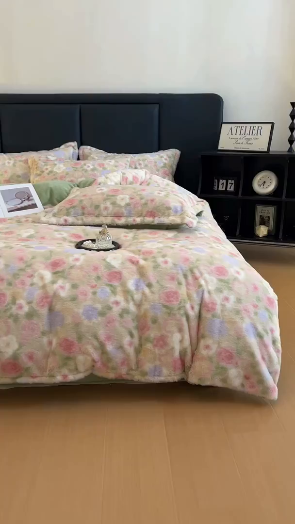 91家纺网 家纺一手货源 找家纺 弗苓家纺 2025新款亲肤舒适兔毛绒四件套 花满园