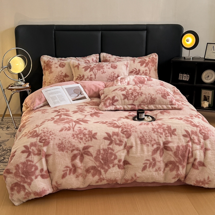 91家纺网 家纺一手货源 找家纺 弗苓家纺 2025新款亲肤舒适兔毛绒四件套 花语