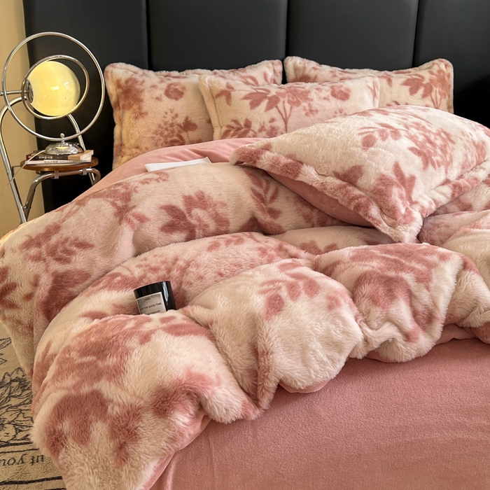 91家纺网 家纺一手货源 找家纺 弗苓家纺 2025新款亲肤舒适兔毛绒四件套 花语