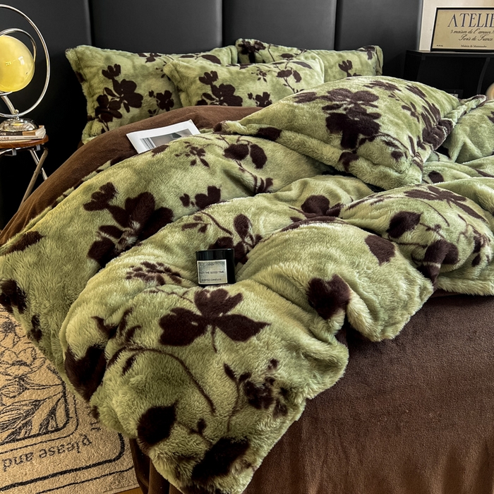 91家纺网 家纺一手货源 找家纺 弗苓家纺 2025新款亲肤舒适兔毛绒四件套 花枝-绿