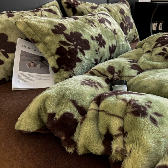 91家纺网 家纺一手货源 找家纺 弗苓家纺 2025新款亲肤舒适兔毛绒四件套 花枝-绿