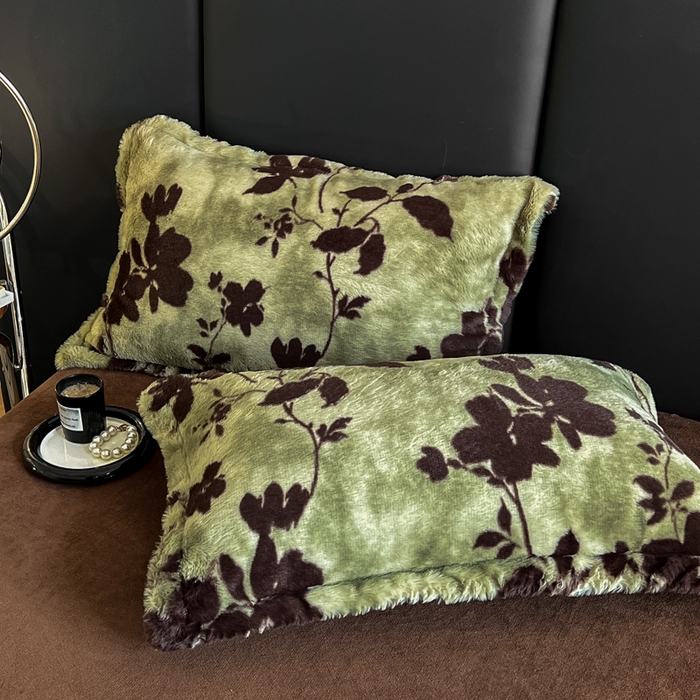 91家纺网 家纺一手货源 找家纺 弗苓家纺 2025新款亲肤舒适兔毛绒四件套 花枝-绿