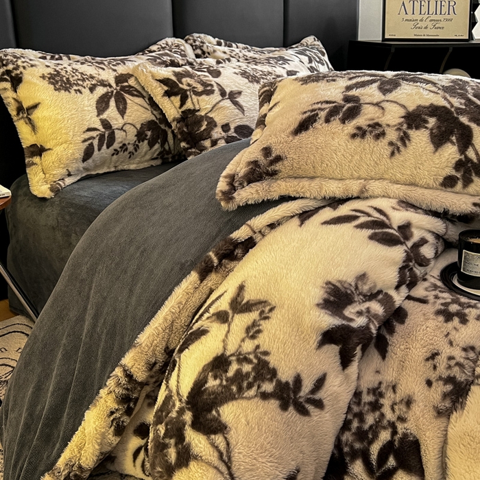 91家纺网 家纺一手货源 找家纺 弗苓家纺 2025新款亲肤舒适兔毛绒四件套 摩卡