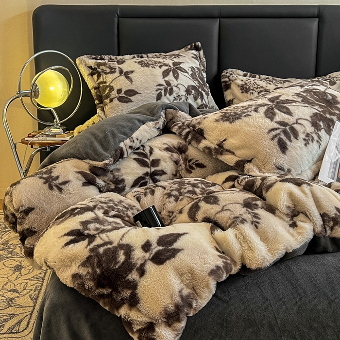 91家纺网 家纺一手货源 找家纺 弗苓家纺 2025新款亲肤舒适兔毛绒四件套 摩卡