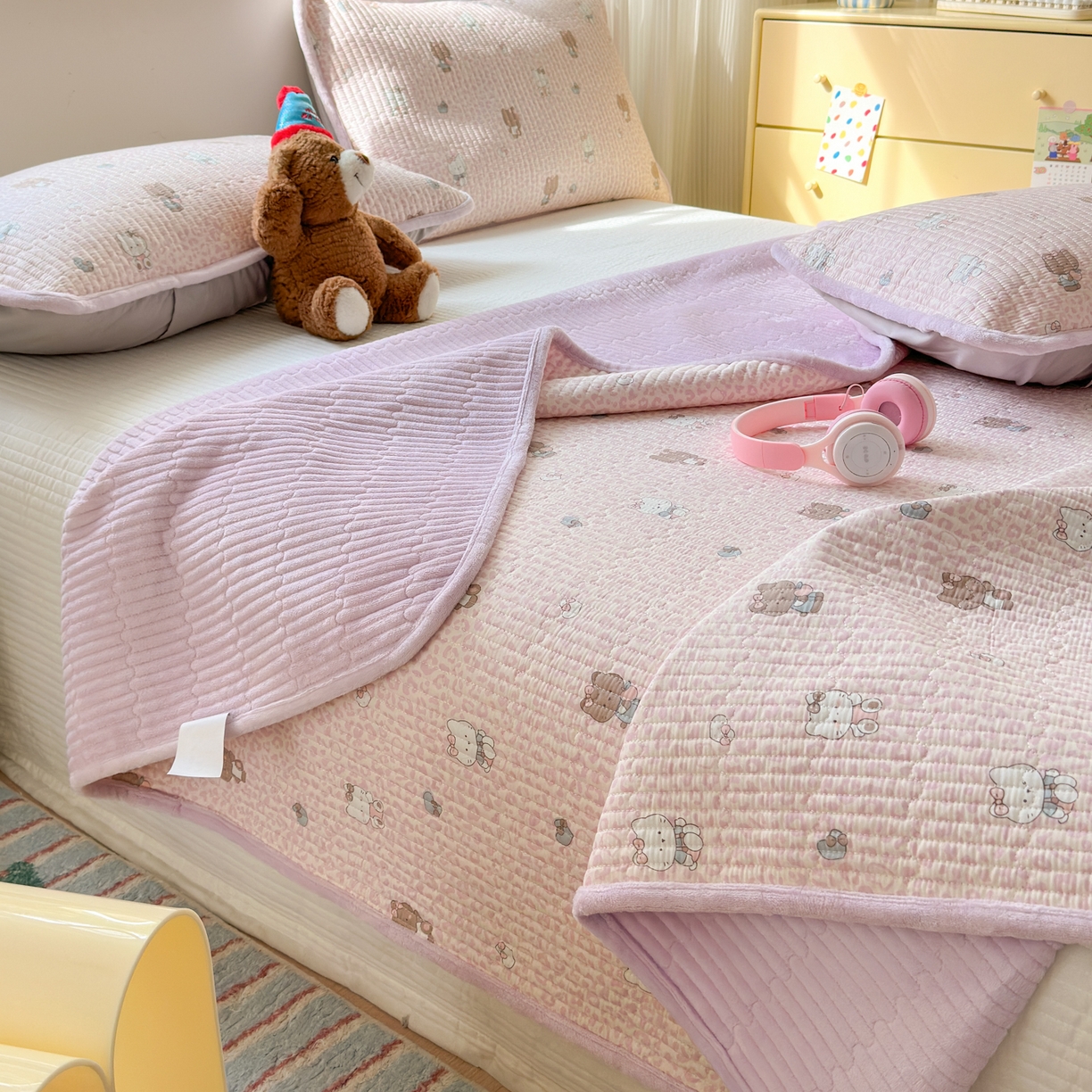 91家纺网 家纺一手货源 找家纺 （总）Sweet dreams甜梦 2025新款牛奶绒全棉床盖三件套