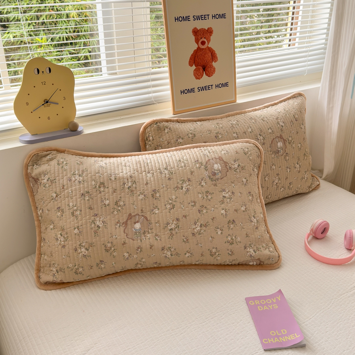 91家纺网 家纺一手货源 找家纺 Sweet dreams甜梦 2025新款牛奶绒全棉床盖三件套 奶茶兔