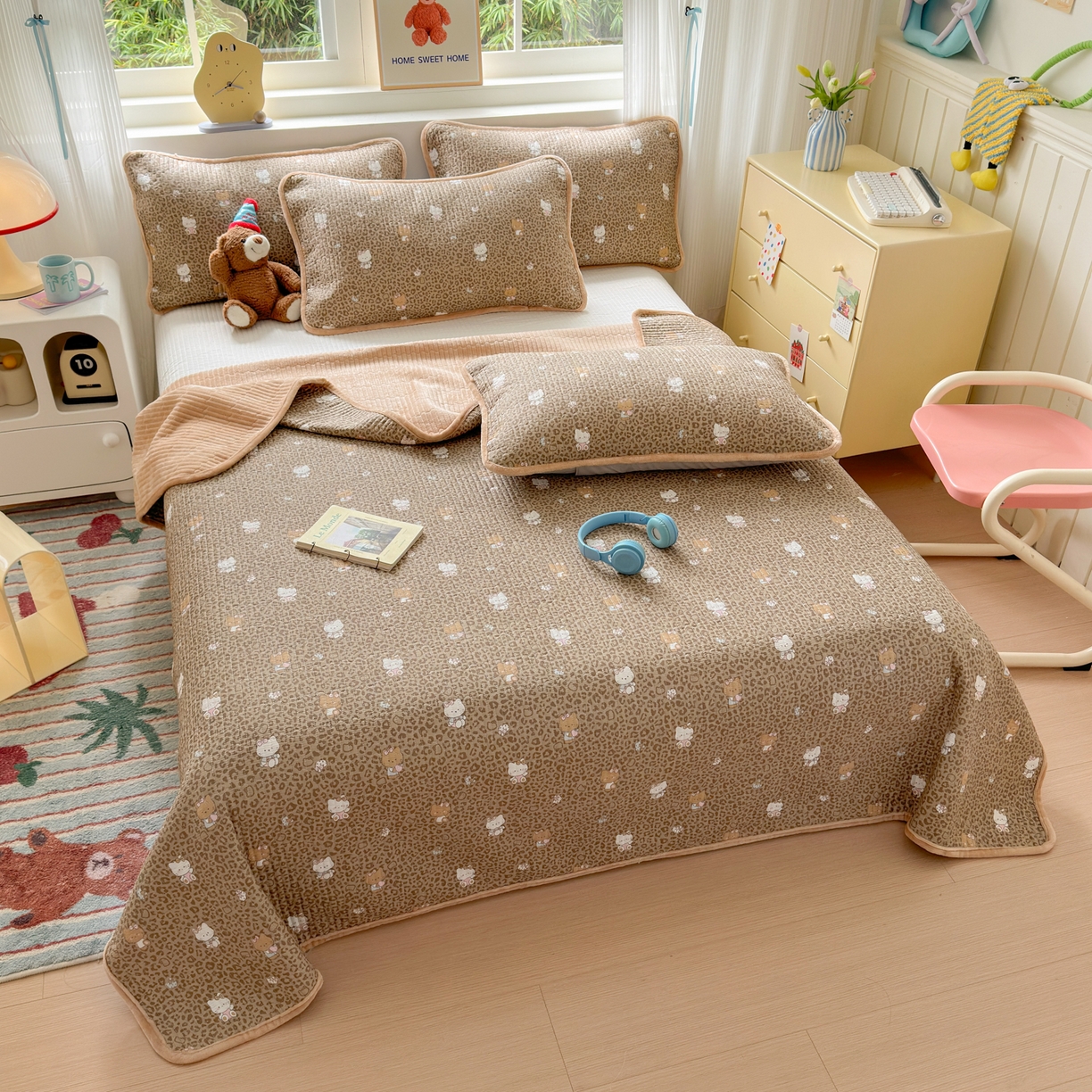 91家纺网 家纺一手货源 找家纺 Sweet dreams甜梦 2025新款牛奶绒全棉床盖三件套 豹纹猫奶咖