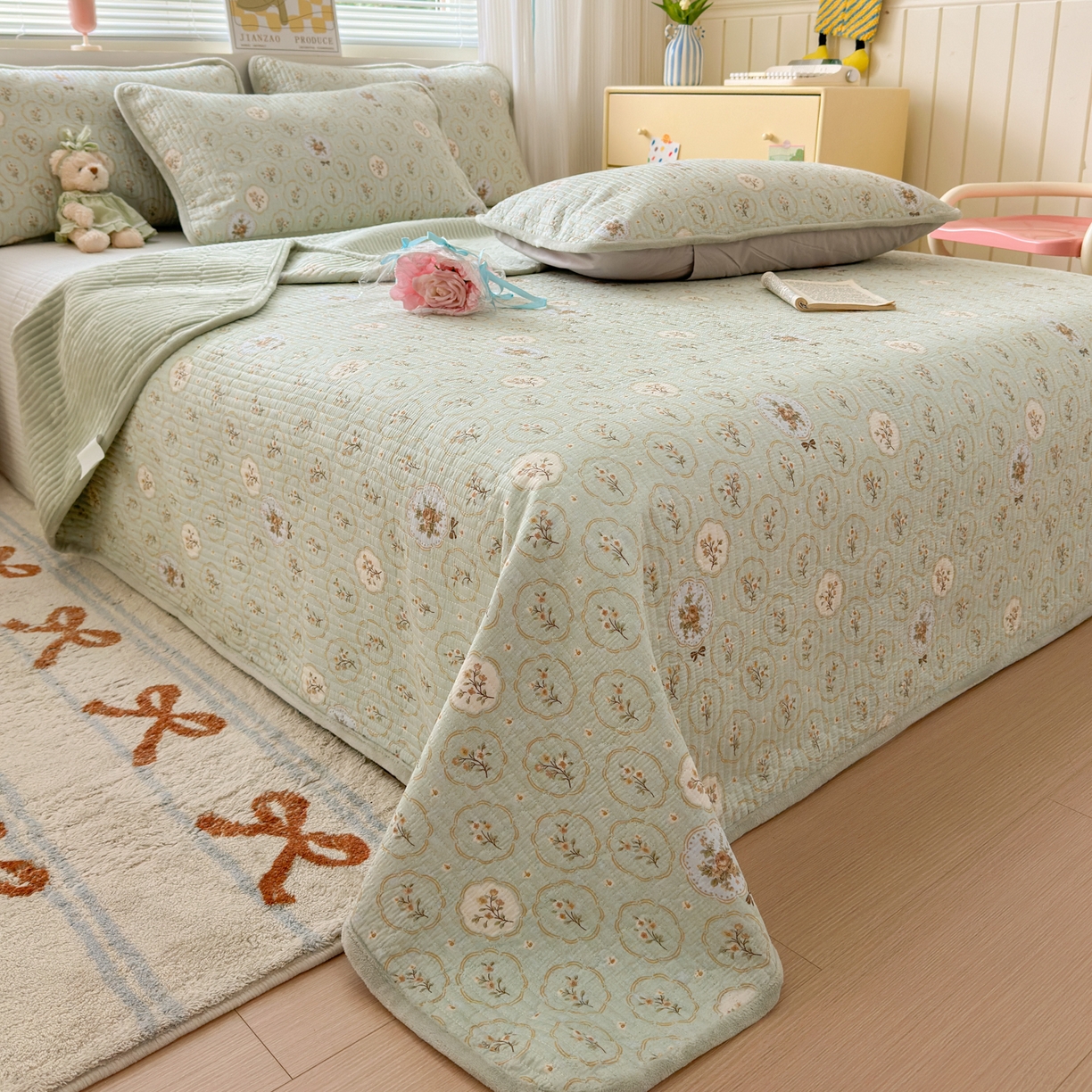 91家纺网 家纺一手货源 找家纺 Sweet dreams甜梦 2025新款牛奶绒全棉床盖三件套 秘境花园