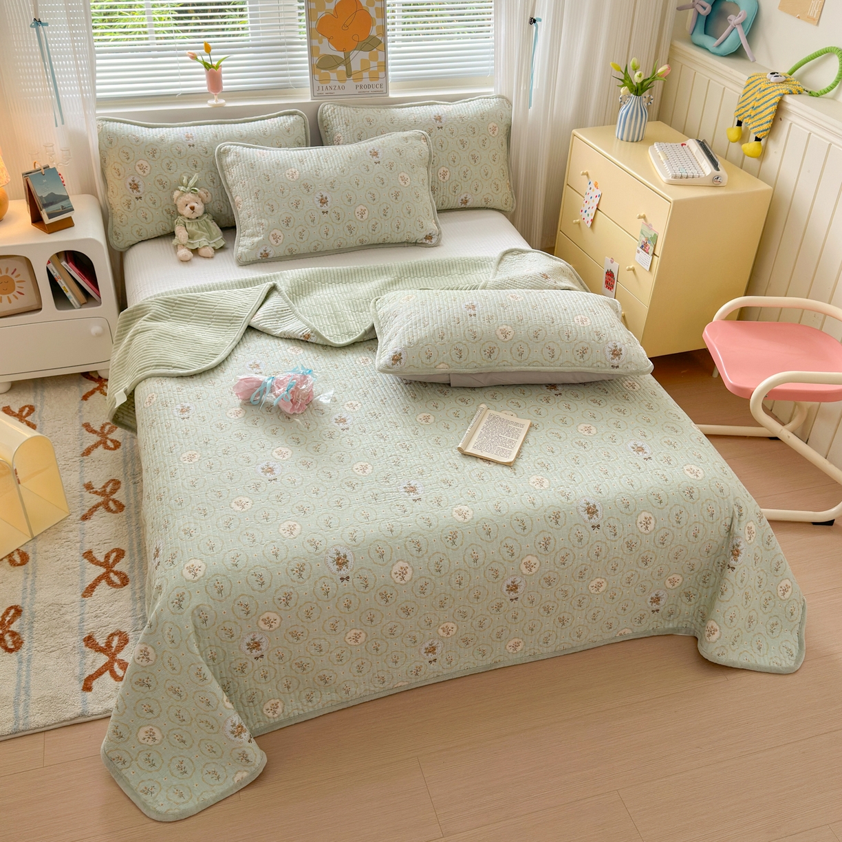 91家纺网 家纺一手货源 找家纺 Sweet dreams甜梦 2025新款牛奶绒全棉床盖三件套 秘境花园