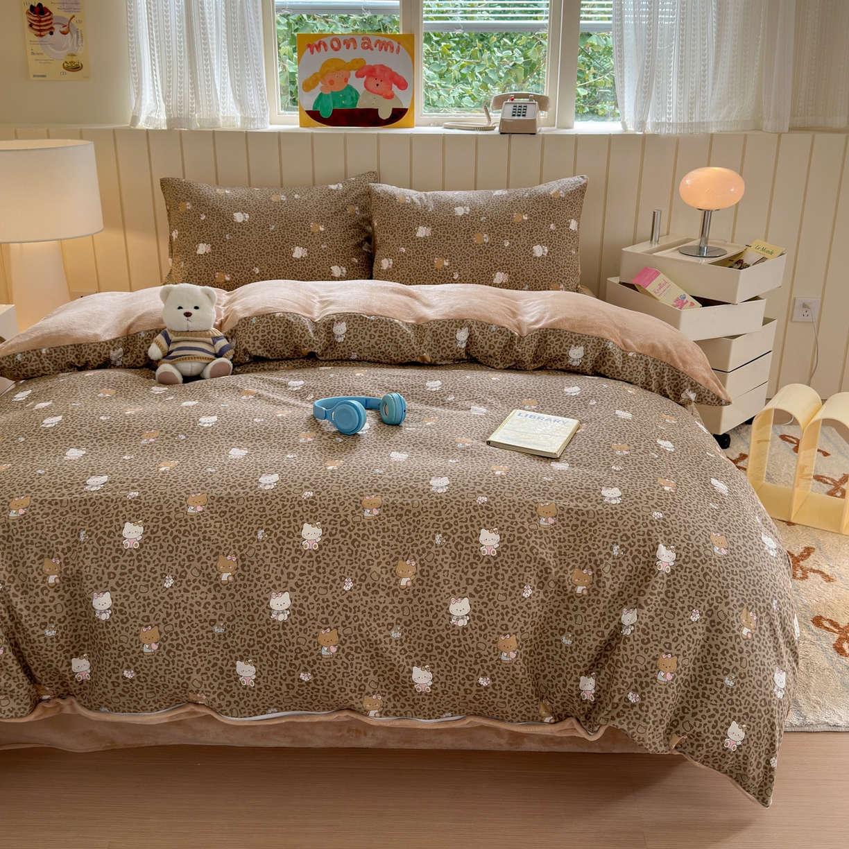 91家纺网 家纺一手货源 找家纺 Sweet dreams甜梦 2025新款棉加绒印花四件套 豹纹小猫奶咖