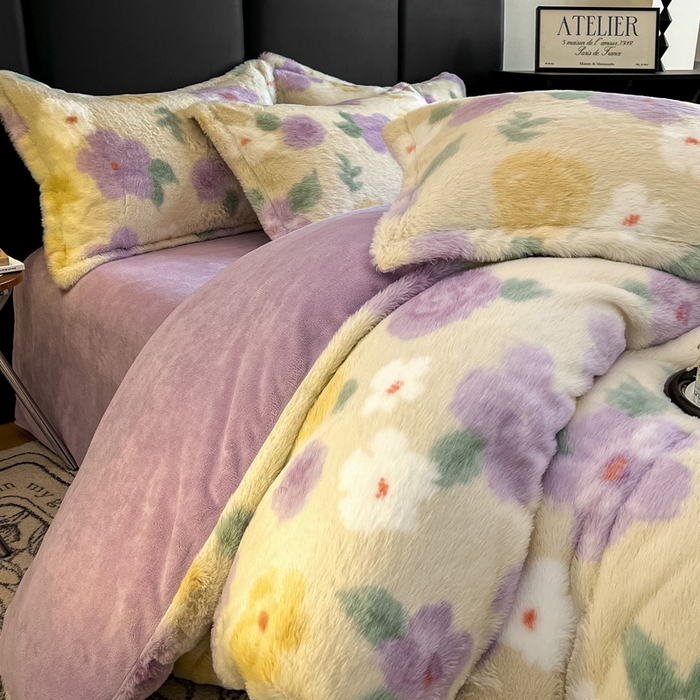 91家纺网 家纺一手货源 找家纺 弗苓家纺 2025新款亲肤舒适兔毛绒四件套 紫色花语