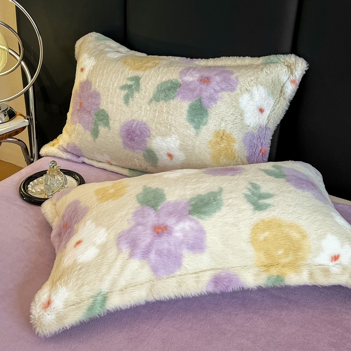 91家纺网 家纺一手货源 找家纺 弗苓家纺 2025新款亲肤舒适兔毛绒四件套 紫色花语