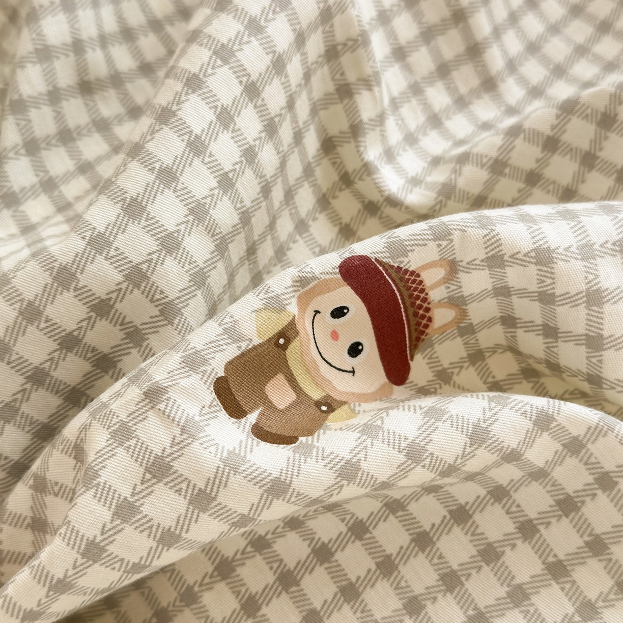 91家纺网 家纺一手货源 找家纺 Sweet dreams甜梦 2025新款棉加绒印花四件套 格子布布