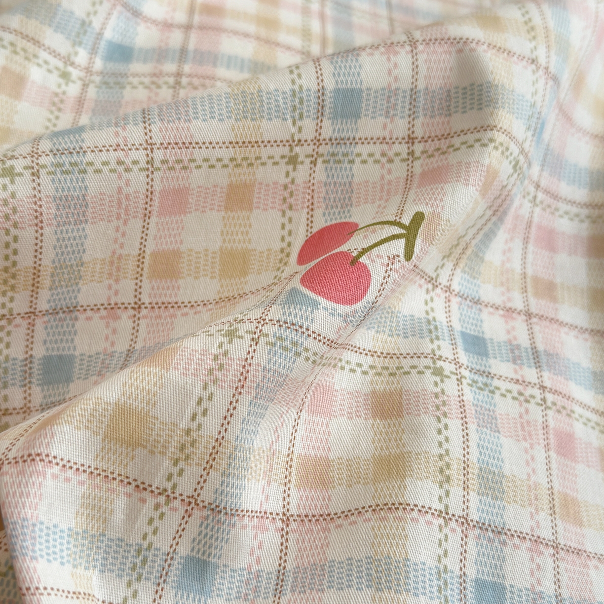 91家纺网 家纺一手货源 找家纺 Sweet dreams甜梦 2025新款棉加绒印花四件套 格子樱桃