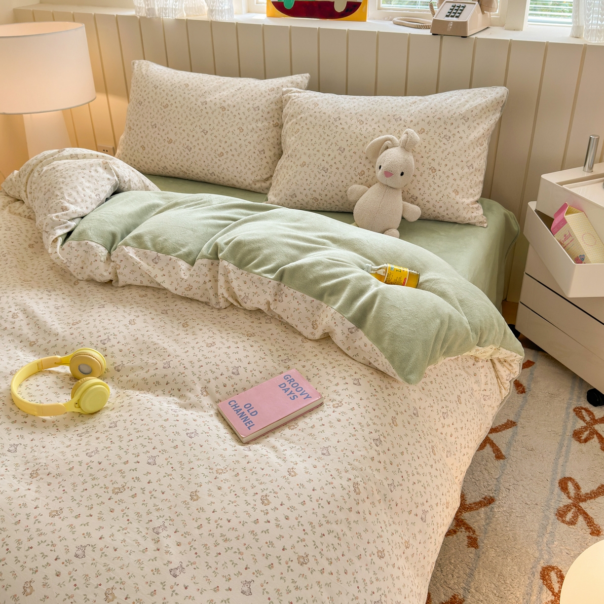 91家纺网 家纺一手货源 找家纺 Sweet dreams甜梦 2025新款棉加绒印花四件套 花园兔子