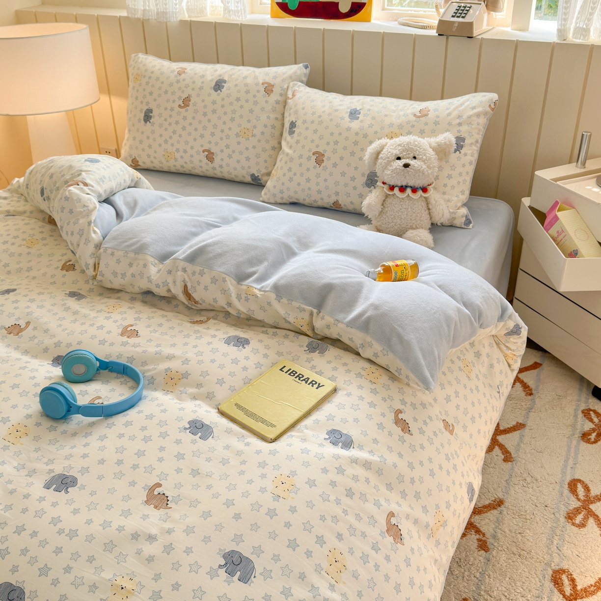 91家纺网 家纺一手货源 找家纺 Sweet dreams甜梦 2025新款棉加绒印花四件套 恐龙乐园