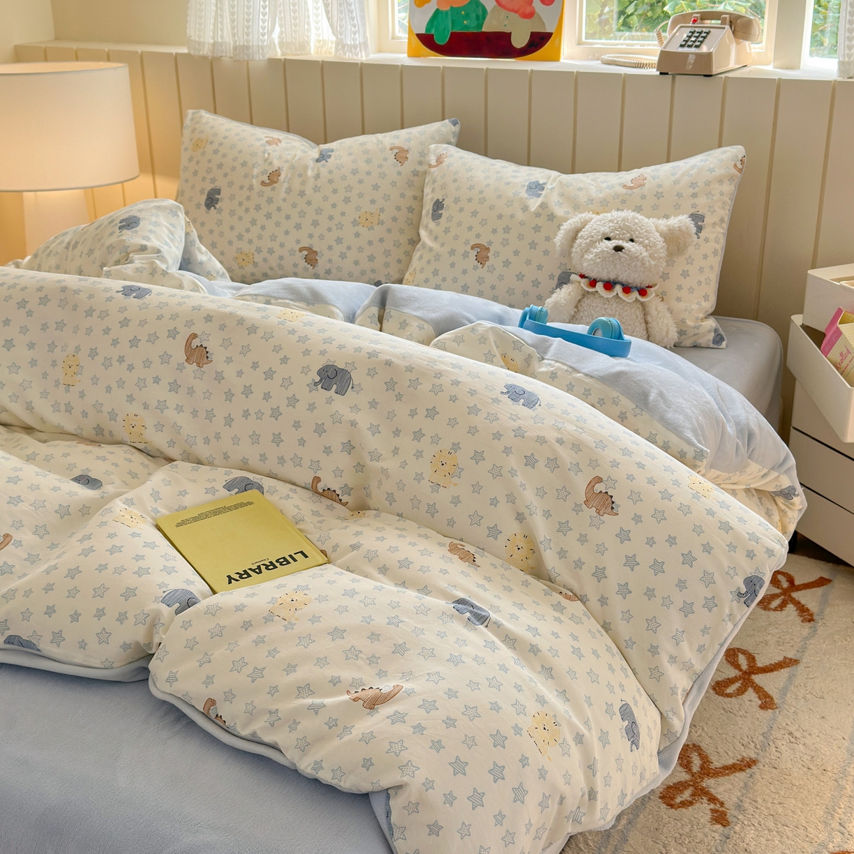 91家纺网 家纺一手货源 找家纺 Sweet dreams甜梦 2025新款棉加绒印花四件套 恐龙乐园