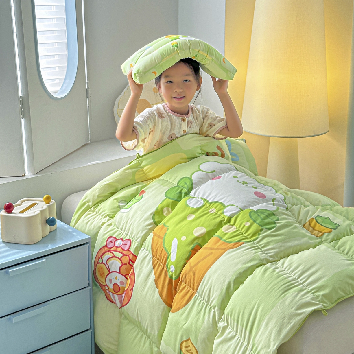 91家纺网 家纺一手货源 找家纺 暖羽屋羽绒馆 2025新款天丝莱赛尔鹅绒丝被芯 抗菌 防螨羽毛被1.2米 白鹅绒丝 儿童学生被子1.5 春秋被 清爽狗狗