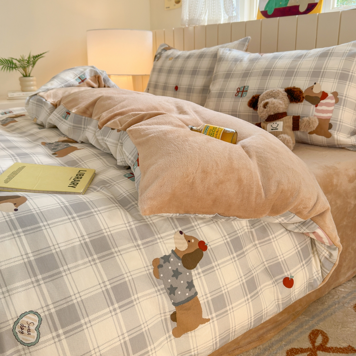 91家纺网 家纺一手货源 找家纺 Sweet dreams甜梦 2025新款棉加绒印花四件套 毛衣小狗