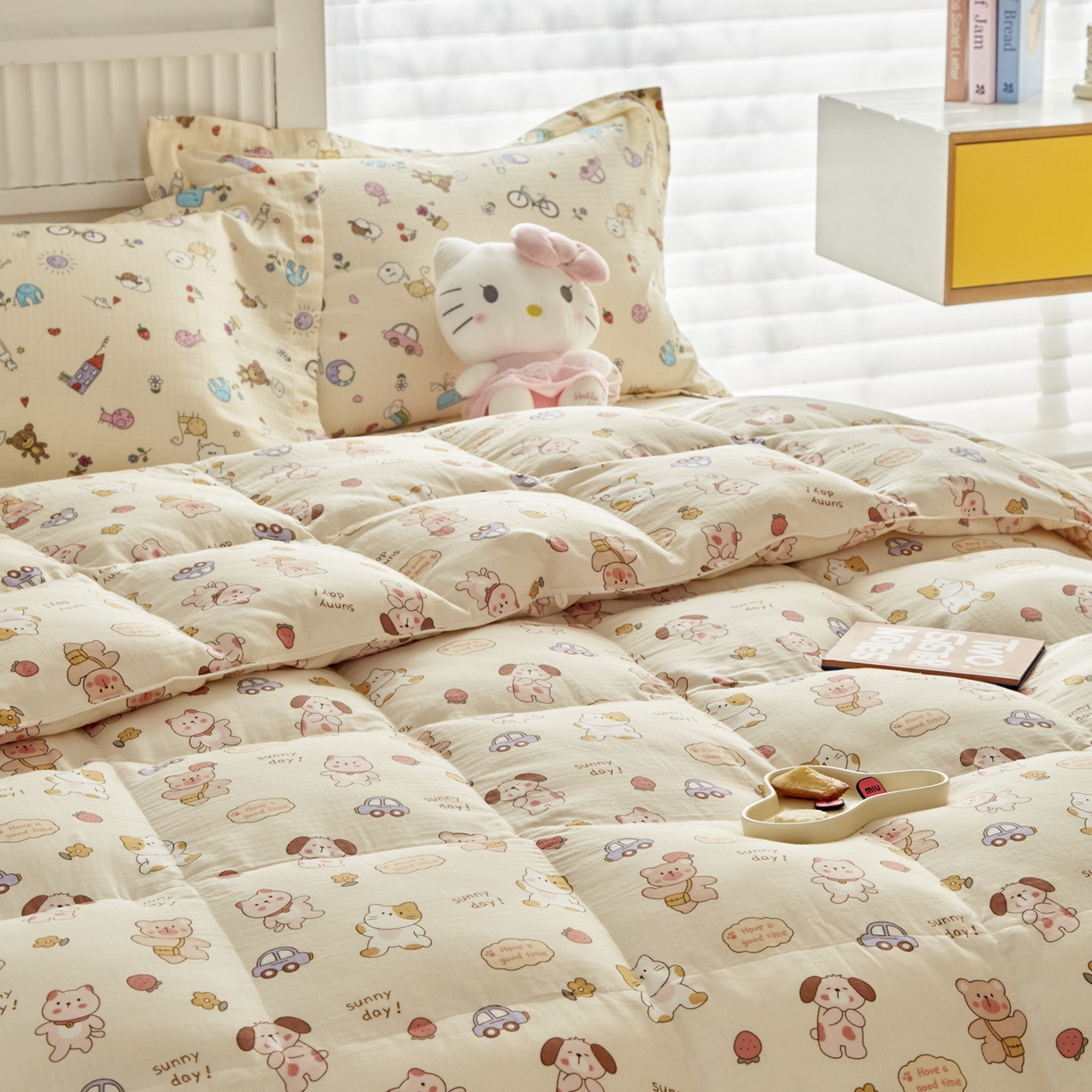 91家纺网 家纺一手货源 找家纺 暖羽屋羽绒馆 2025新款A类双层纱鹅绒丝被芯儿童学生 羽绒被子 羽毛被婴幼儿园 冬被春秋被 快乐伙伴 双层纱 带细节