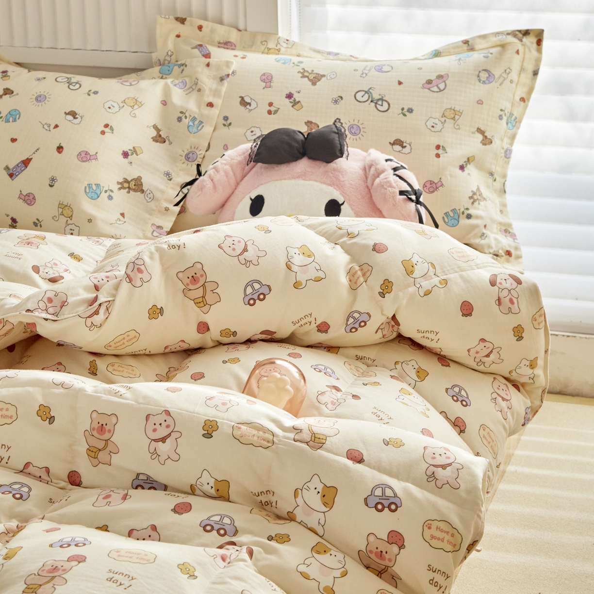 91家纺网 家纺一手货源 找家纺 暖羽屋羽绒馆 2025新款A类双层纱鹅绒丝被芯儿童学生 羽绒被子 羽毛被婴幼儿园 冬被春秋被 快乐伙伴 双层纱 带细节