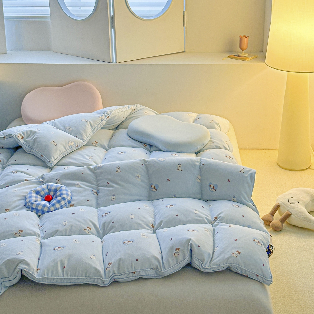 91家纺网 家纺一手货源 找家纺 暖羽屋羽绒馆 2025新款A类双层纱鹅绒丝被芯儿童学生 羽绒被子 羽毛被婴幼儿园 冬被春秋被 冬季伙伴