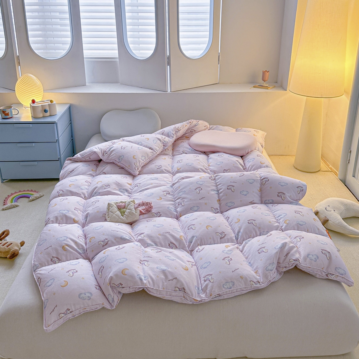 91家纺网 家纺一手货源 找家纺 暖羽屋羽绒馆 2025新款A类双层纱鹅绒丝被芯儿童学生 羽绒被子 羽毛被婴幼儿园 冬被春秋被 快乐梦想