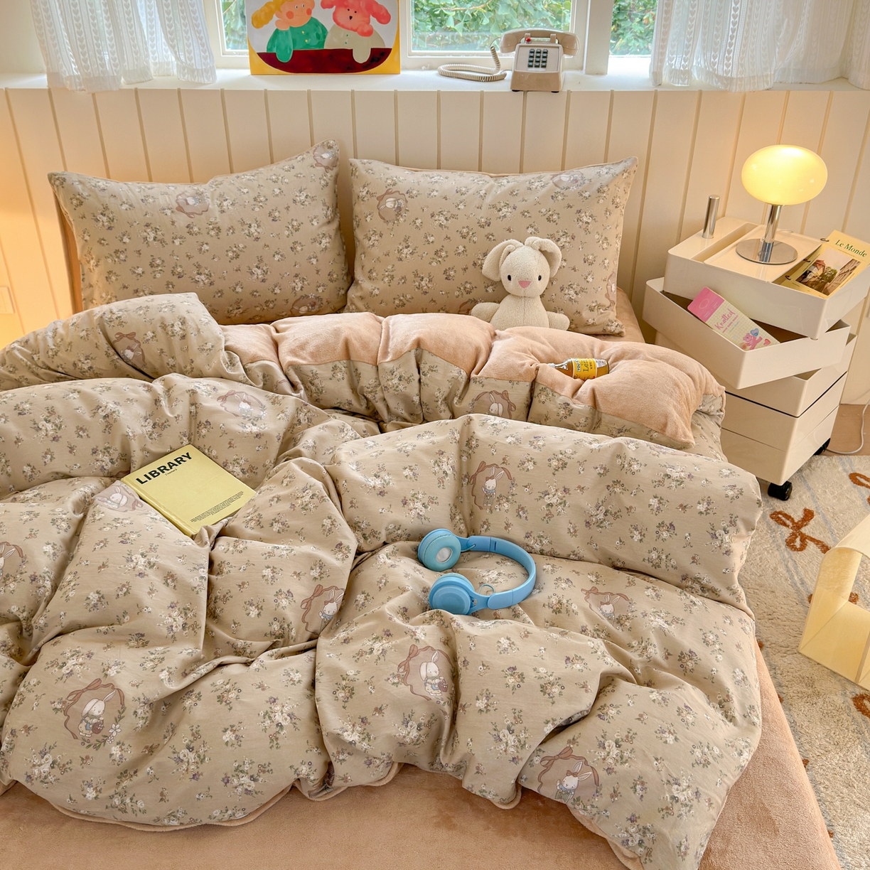 91家纺网 家纺一手货源 找家纺 Sweet dreams甜梦 2025新款棉加绒印花四件套 奶茶兔子