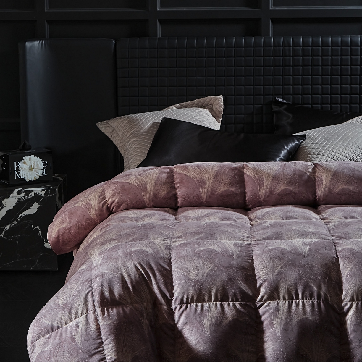 91家纺网 家纺一手货源 找家纺 暖羽屋羽绒馆 2025新款印花鹅绒丝冬被 羽绒被子 春秋白鹅绒被芯 羽毛被子双人加厚冬被 蒲公英