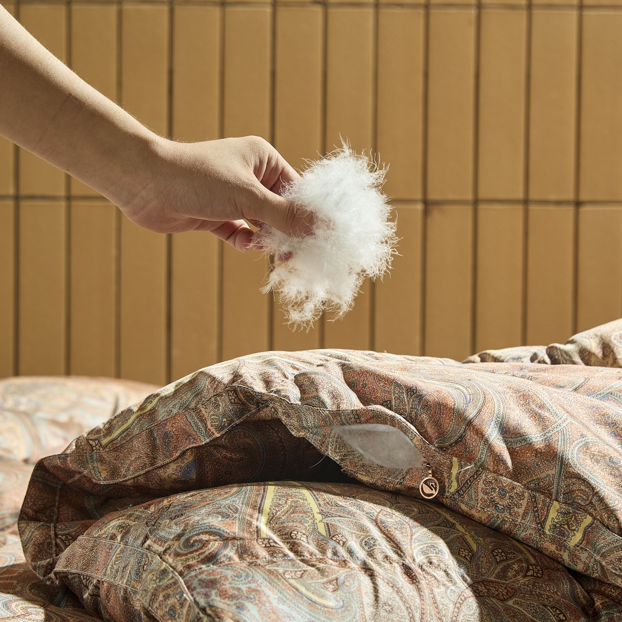 91家纺网 家纺一手货源 找家纺 暖羽屋羽绒馆 2025新款印花鹅绒丝冬被 羽绒被子 春秋白鹅绒被芯 羽毛被子双人加厚冬被 芳华