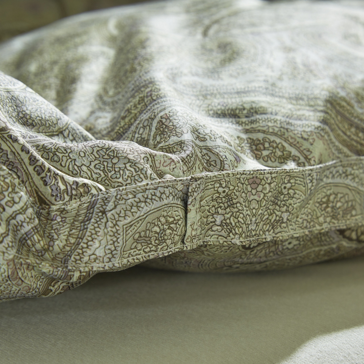 91家纺网 家纺一手货源 找家纺 暖羽屋羽绒馆 2025新款印花鹅绒丝冬被 羽绒被子 春秋白鹅绒被芯 羽毛被子双人加厚冬被 墨尔本