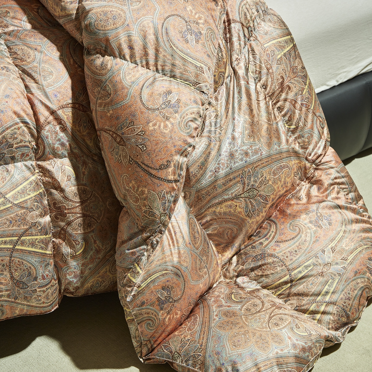 91家纺网 家纺一手货源 找家纺 （总）暖羽屋羽绒馆 2025新款印花鹅绒丝冬被 羽绒被子 春秋白鹅绒被芯 羽毛被子双人加厚冬被