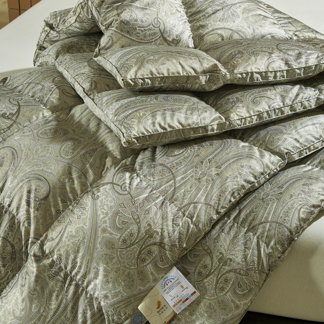 91家纺网 家纺一手货源 找家纺 暖羽屋羽绒馆 2025新款印花鹅绒丝冬被 羽绒被子 春秋白鹅绒被芯 羽毛被子双人加厚冬被 墨尔本