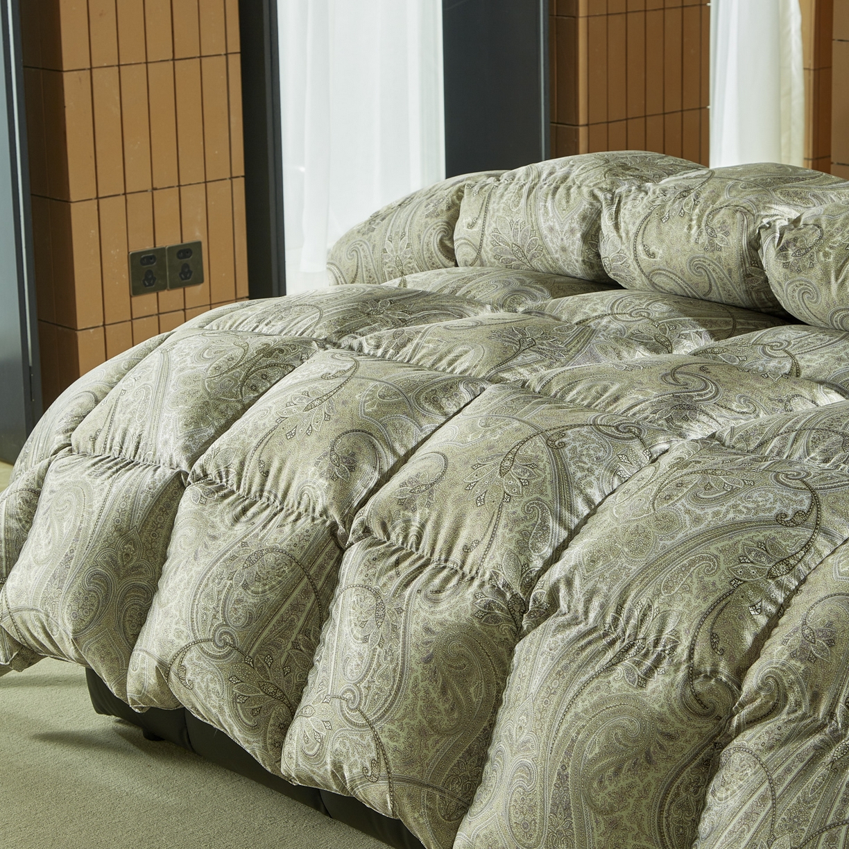 91家纺网 家纺一手货源 找家纺 暖羽屋羽绒馆 2025新款印花鹅绒丝冬被 羽绒被子 春秋白鹅绒被芯 羽毛被子双人加厚冬被 墨尔本