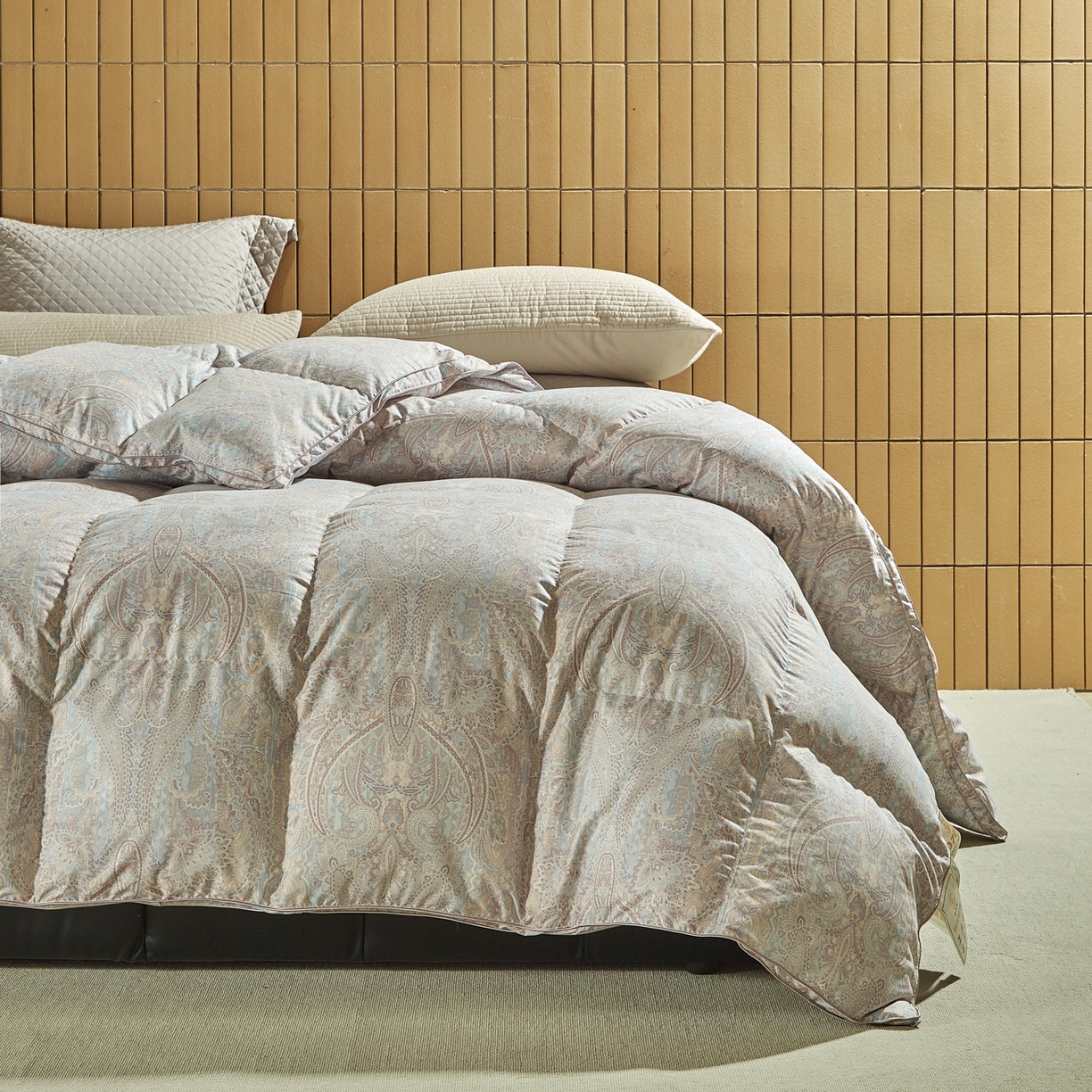 91家纺网 家纺一手货源 找家纺 （总）暖羽屋羽绒馆 2025新款印花鹅绒丝冬被 羽绒被子 春秋白鹅绒被芯 羽毛被子双人加厚冬被