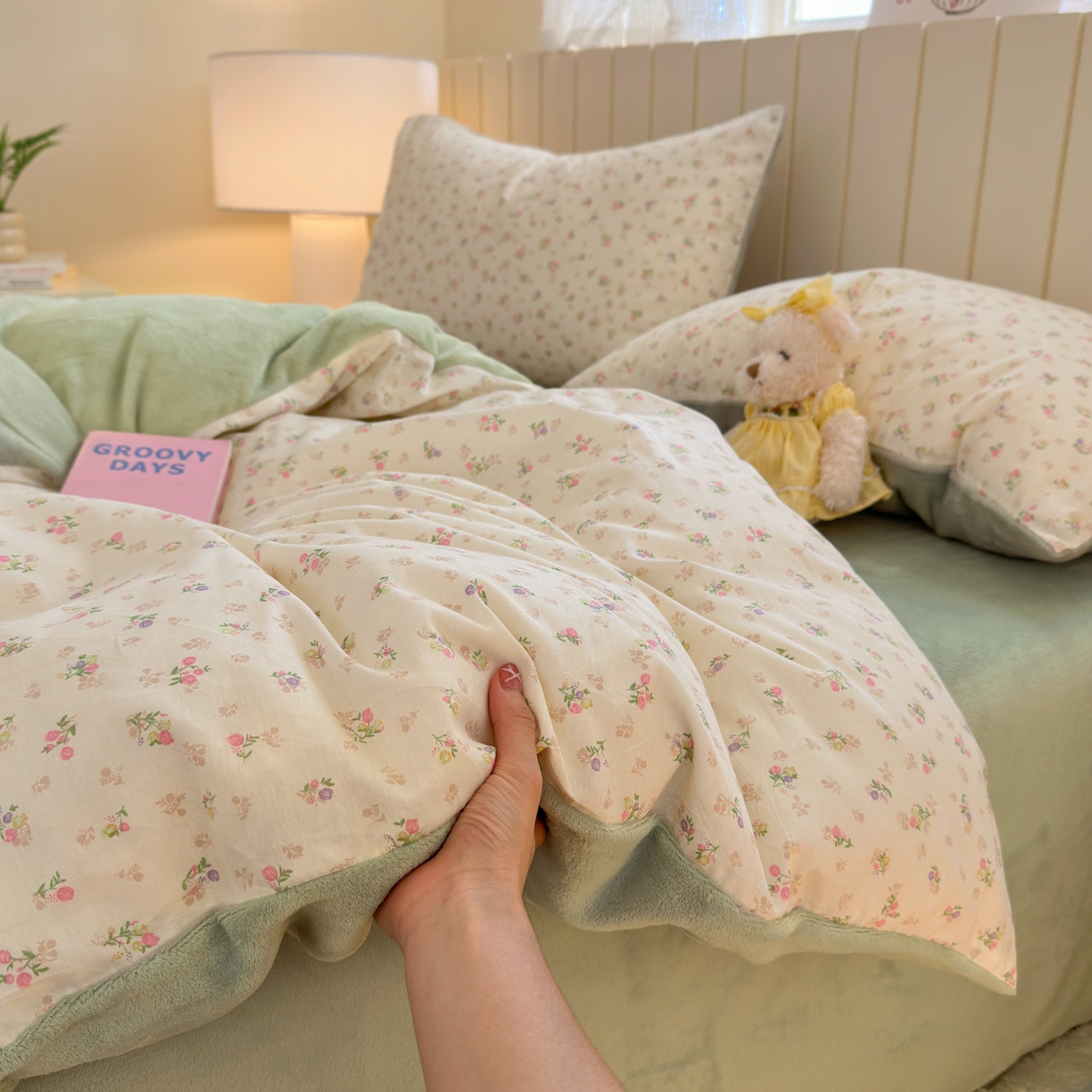 91家纺网 家纺一手货源 找家纺 Sweet dreams甜梦 2025新款棉加绒印花四件套 清新小花