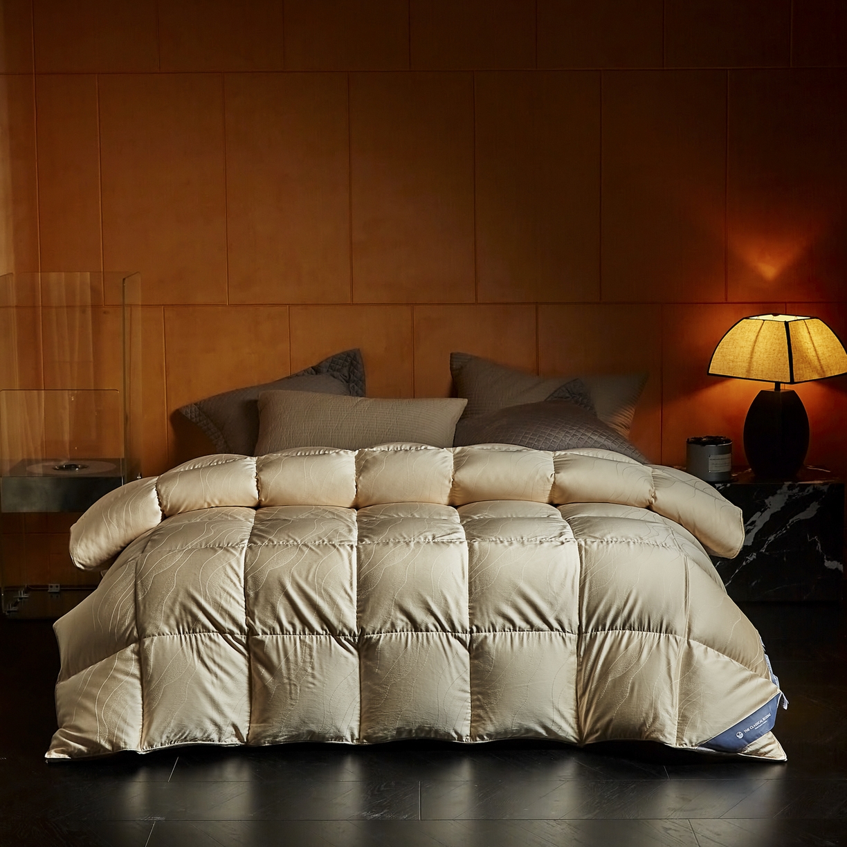 91家纺网 家纺一手货源 找家纺 （总）暖羽屋羽绒馆 2025新款梦幻鎏金95鸭绒被芯 95羽绒被 白鸭绒被子双人秋冬婚庆被