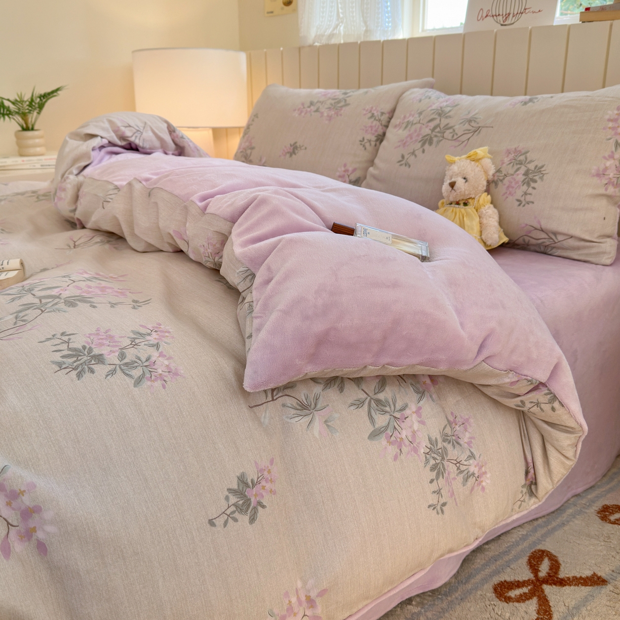 91家纺网 家纺一手货源 找家纺 Sweet dreams甜梦 2025新款棉加绒印花四件套 紫语