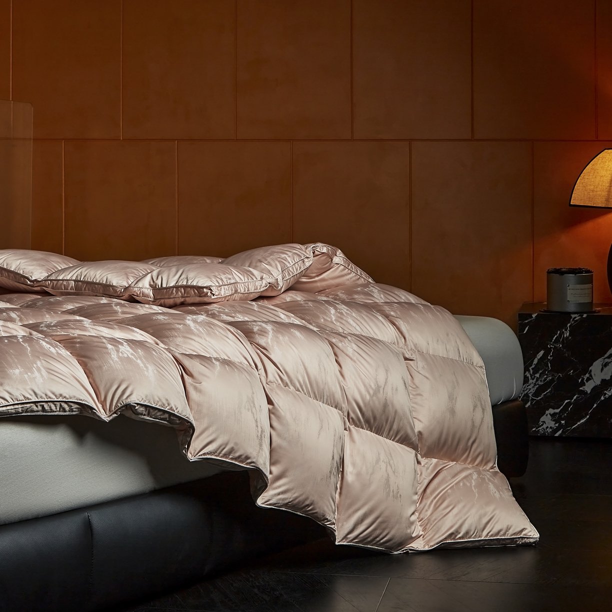 91家纺网 家纺一手货源 找家纺 （总）暖羽屋羽绒馆 2025新款峰峦95鸭绒被子 双人婚庆冬被 白鸭绒被芯两米羽绒被子