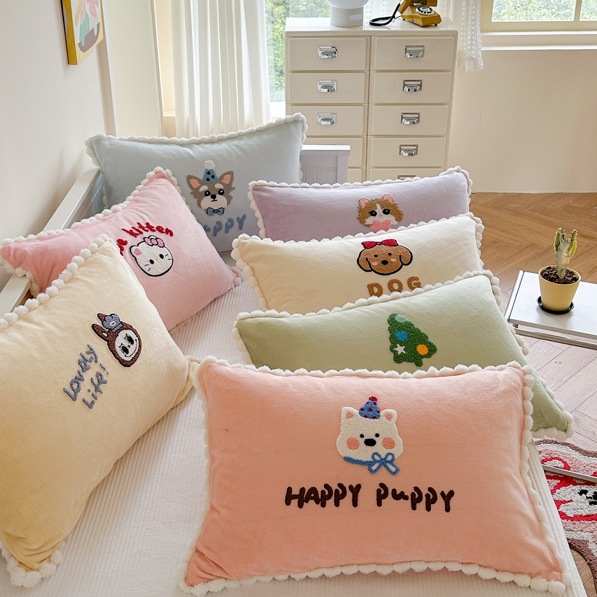 91家纺网 家纺一手货源 找家纺 （总）寐居家纺 2025新款牛奶绒毛巾绣单枕套