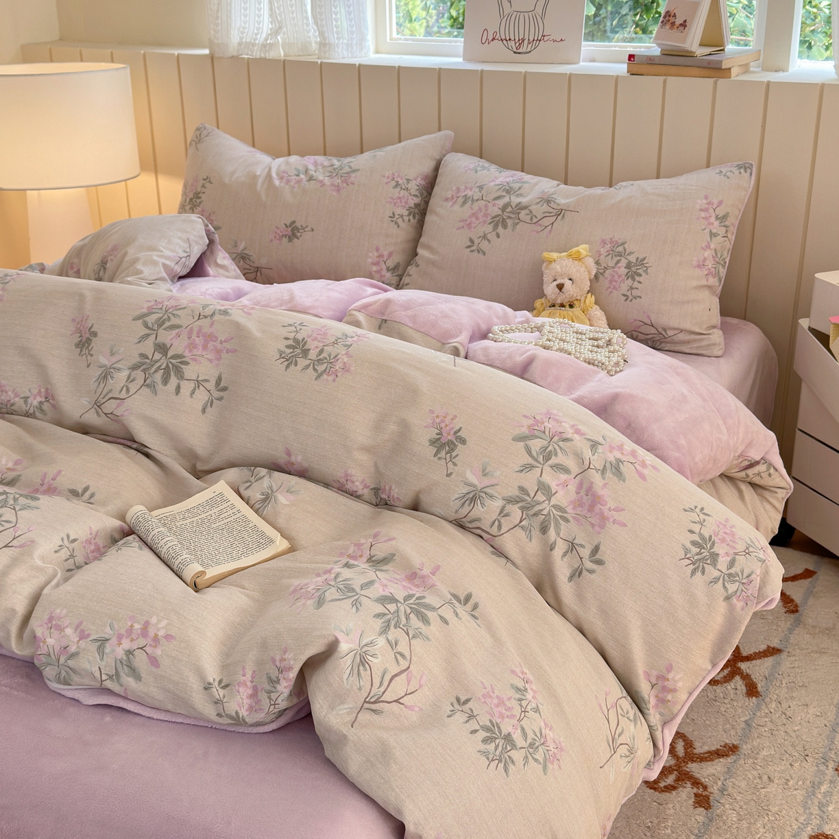 91家纺网 家纺一手货源 找家纺 Sweet dreams甜梦 2025新款棉加绒印花四件套 紫语