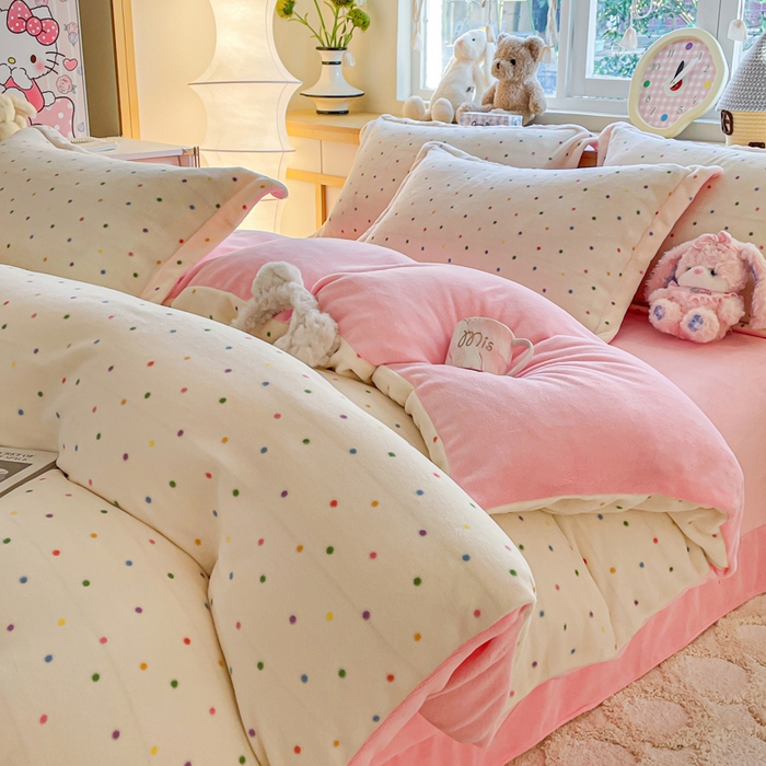 91家纺网 家纺一手货源 找家纺 弗苓家纺 2025新款加厚保暖双面牛奶绒四件套 彩波点