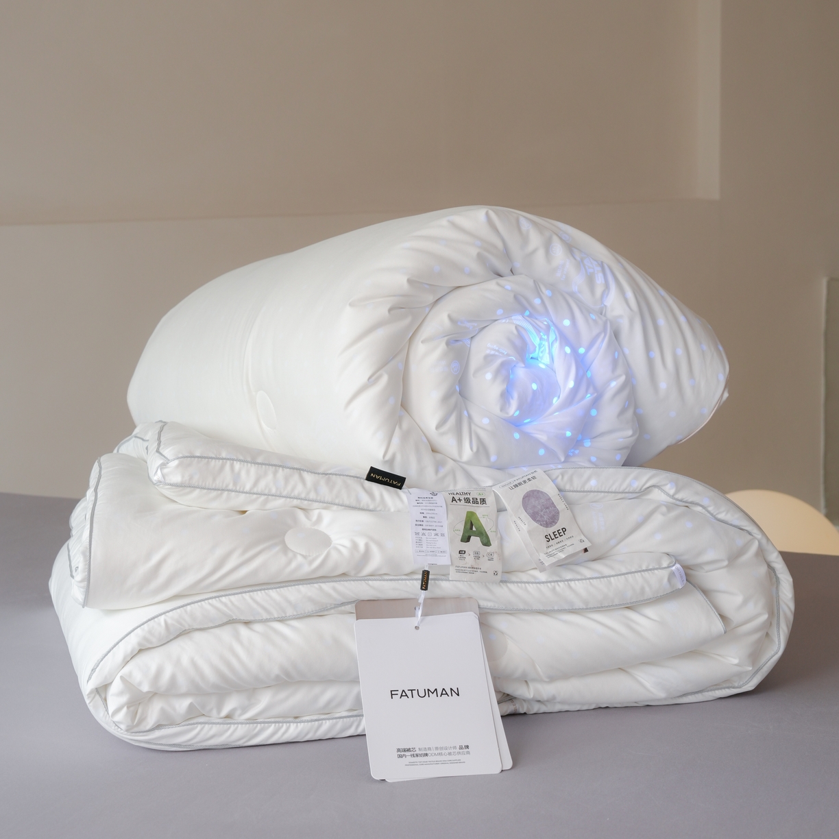 91家纺网 家纺一手货源 找家纺 丽卡家纺2025新款好爽鸭锦氨凉感夏被子被芯 翌绿+水绿